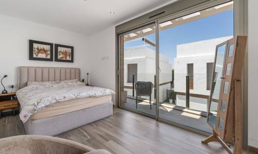 Bestaand - Villa - Orihuela Costa - Villamartin