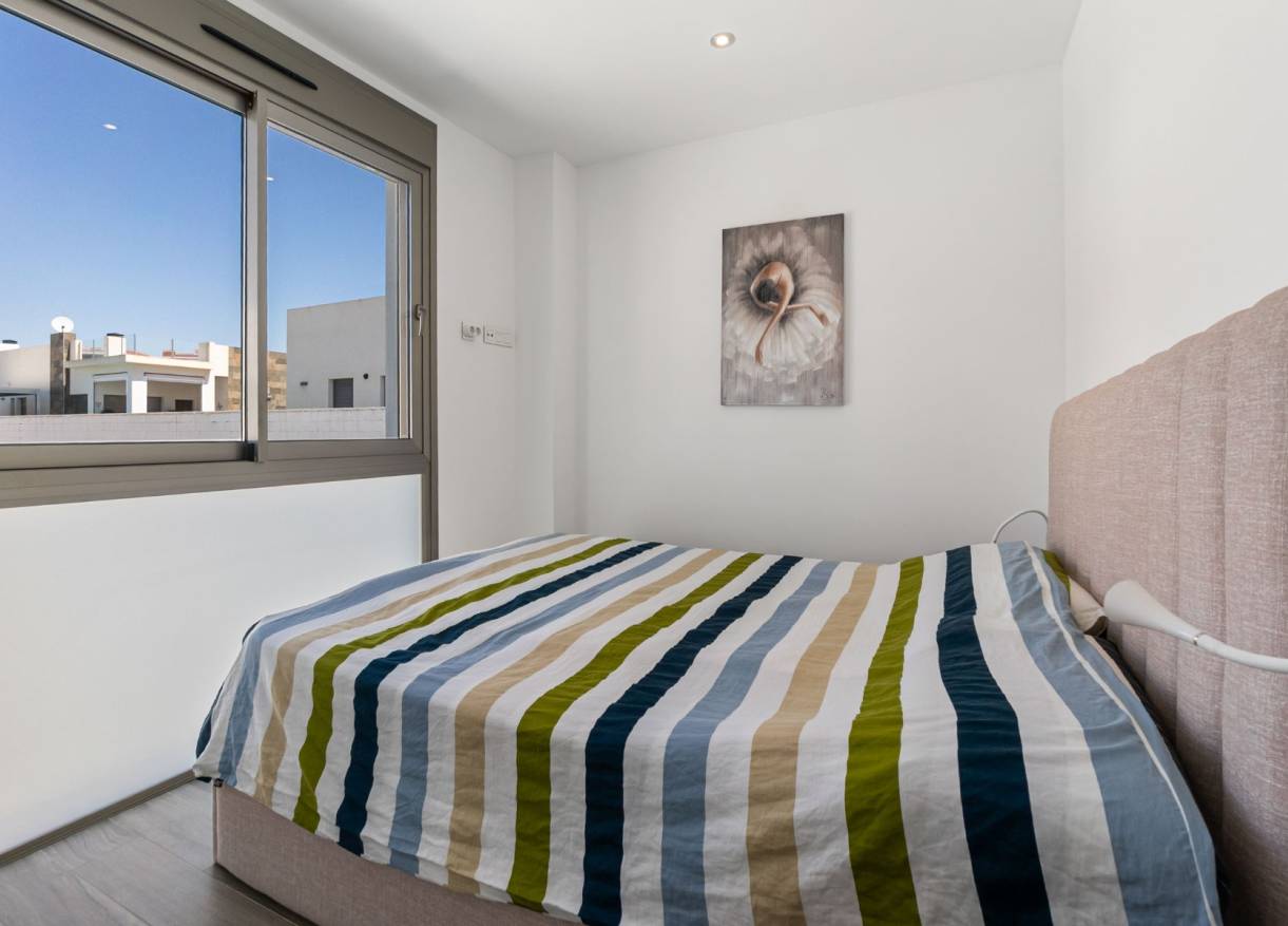 Bestaand - Villa - Orihuela Costa - Villamartin