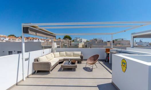 Bestaand - Villa - Orihuela Costa - Villamartin