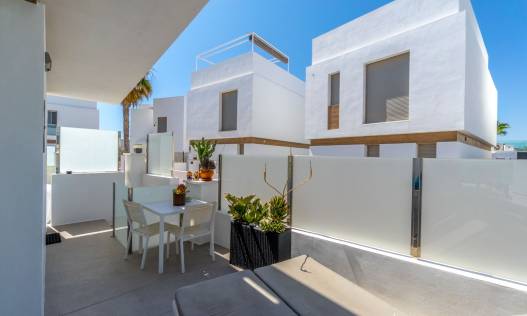 Bestaand - Villa - Orihuela Costa - Villamartin