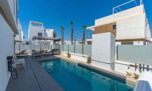 Bestaand - Villa - Orihuela Costa - Villamartin