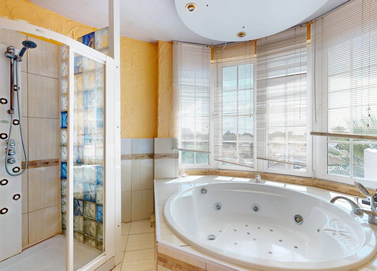 Bestaand - Villa - Orihuela Costa - La Zenia