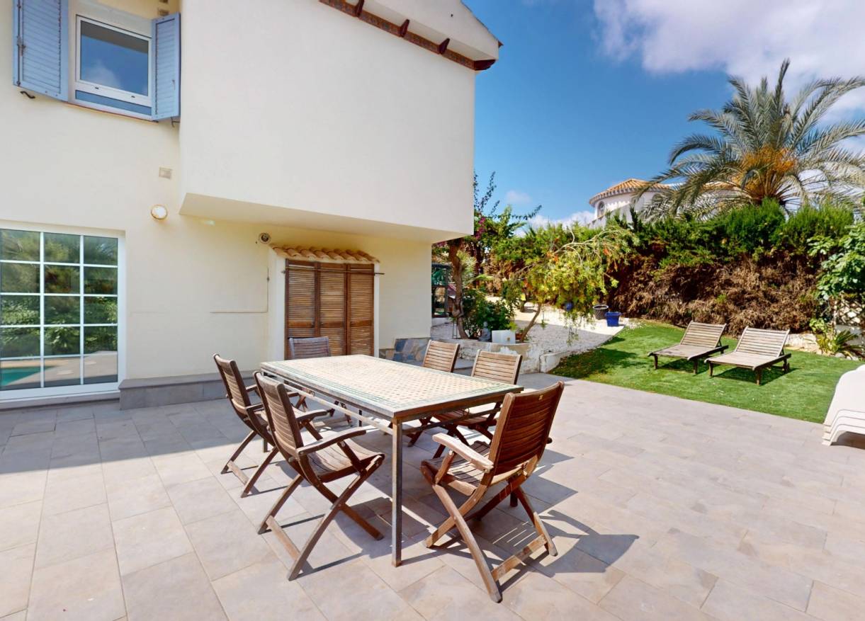 Bestaand - Villa - Orihuela Costa - La Zenia