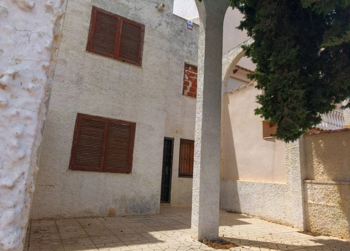 Bestaand - Townhouse / Semi-detached - Torrevieja - Calas blanca