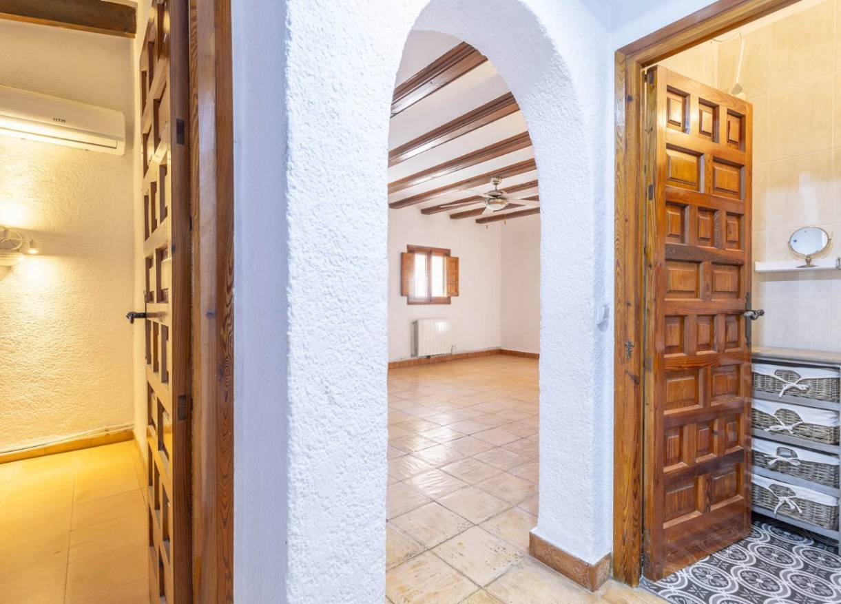 Bestaand - Villa - Jávea - Montgo
