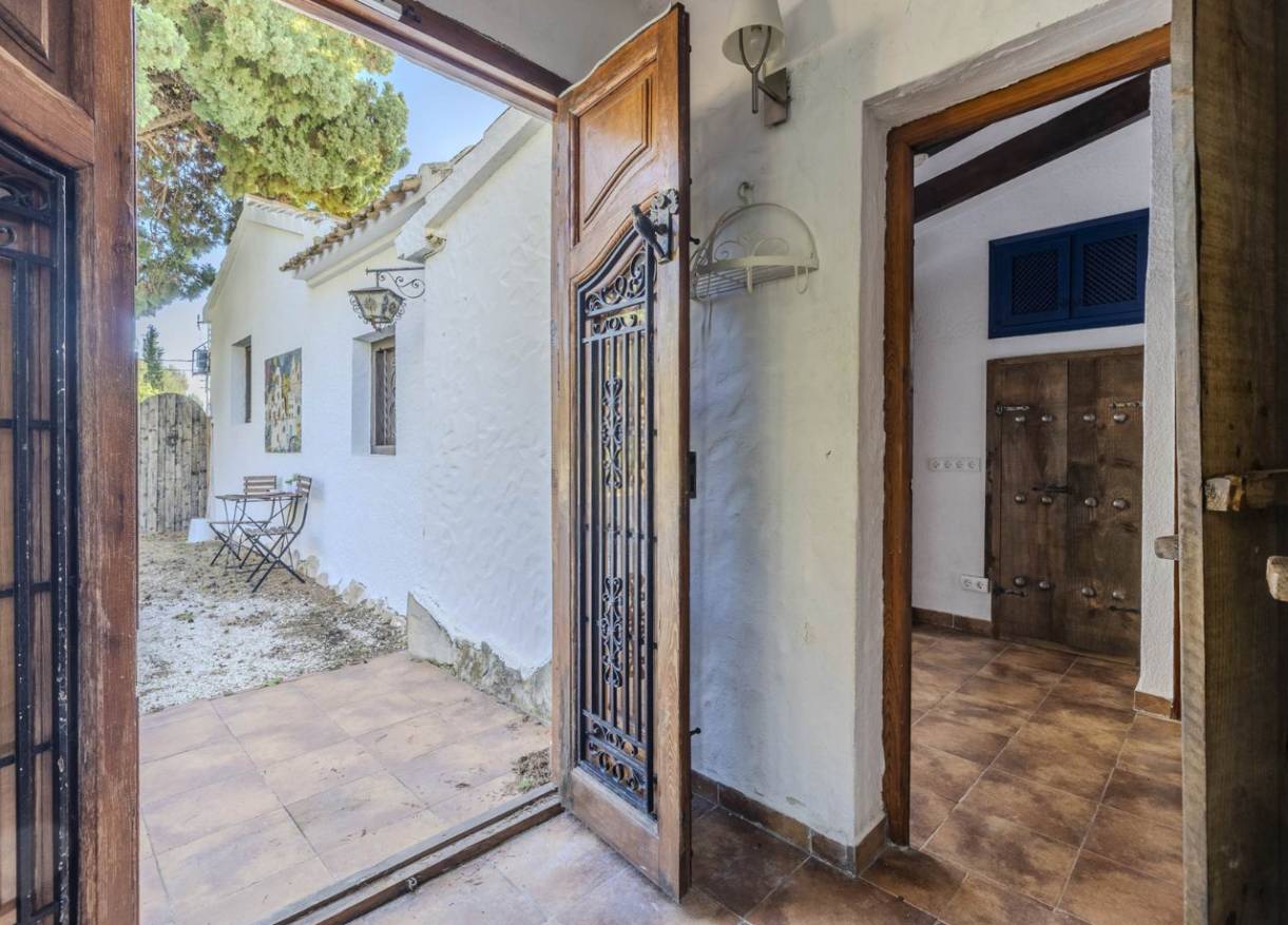 Bestaand - Villa - Jávea - Montgo