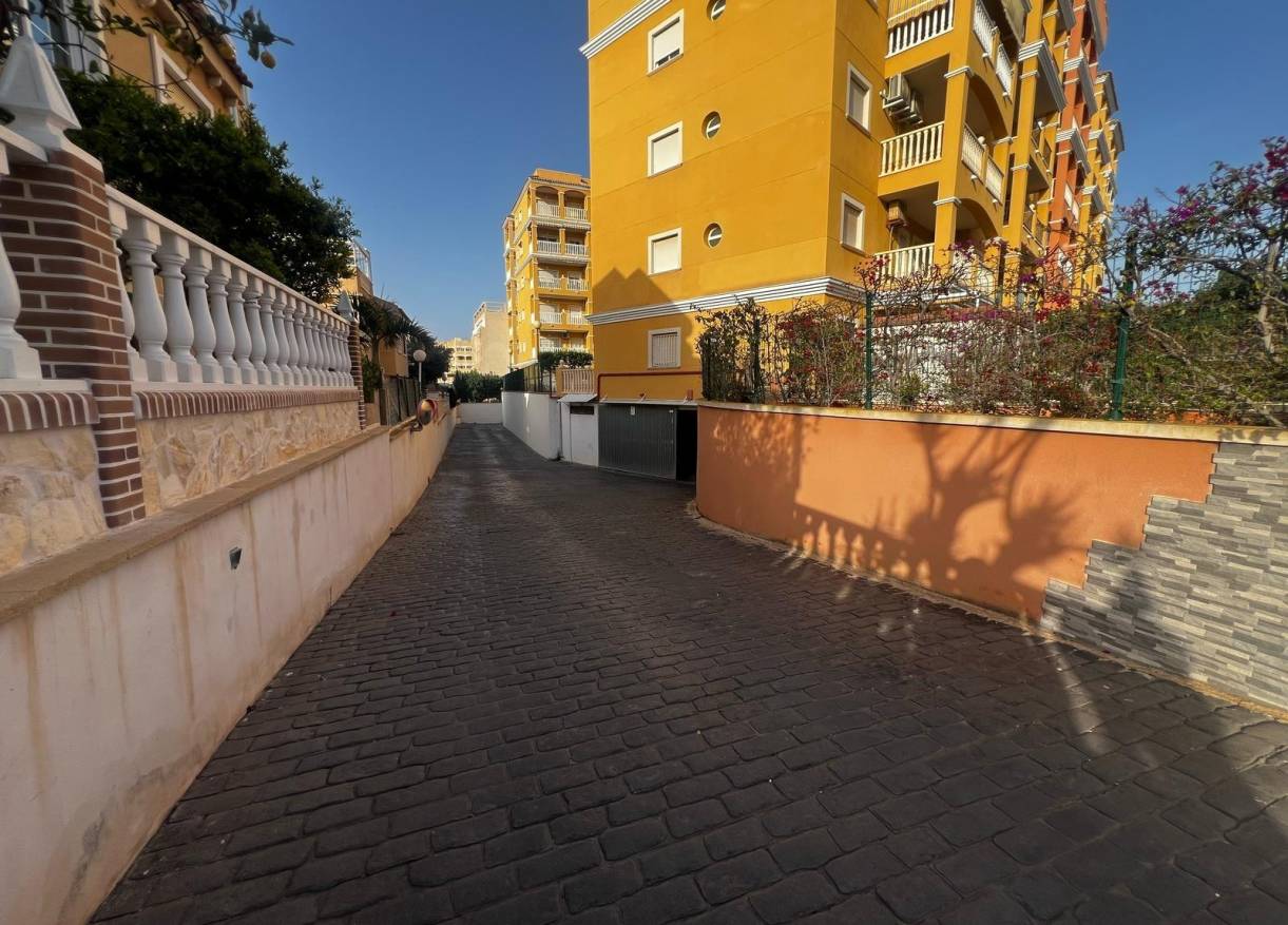 Bestaand - Garage - Torrevieja
