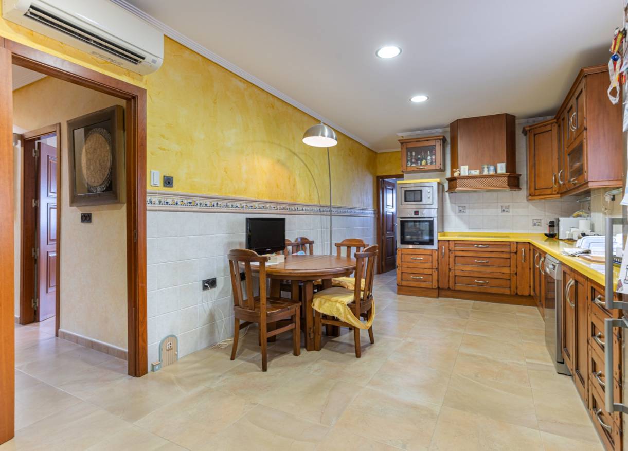 Bestaand - Villa - Los Montesinos - La Herrada