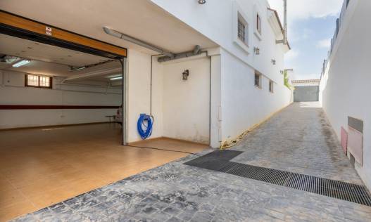 Bestaand - Villa - Los Montesinos - La Herrada