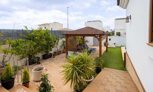 Bestaand - Villa - Los Montesinos - La Herrada