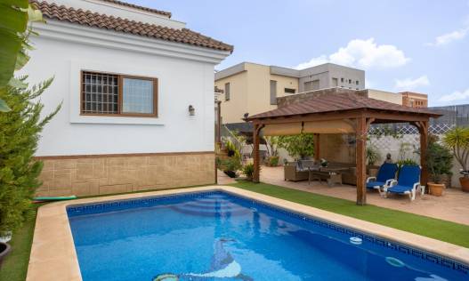Bestaand - Villa - Los Montesinos - La Herrada