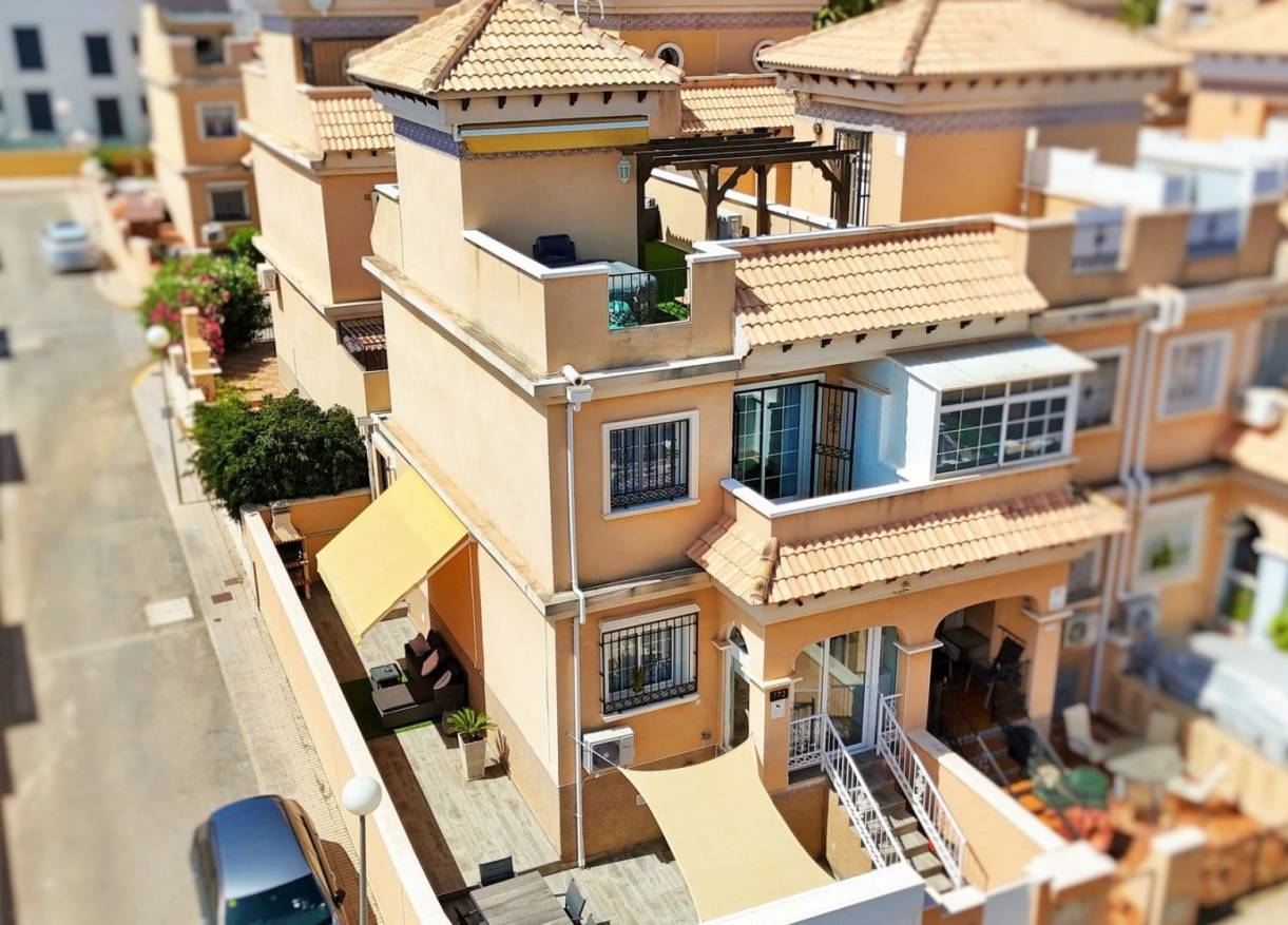 Bestaand - Townhouse / Semi-detached - Orihuela Costa - Pau 26