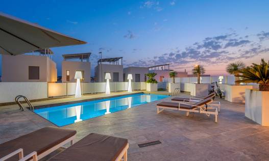Bestaand - Villa - Orihuela Costa - Villamartin