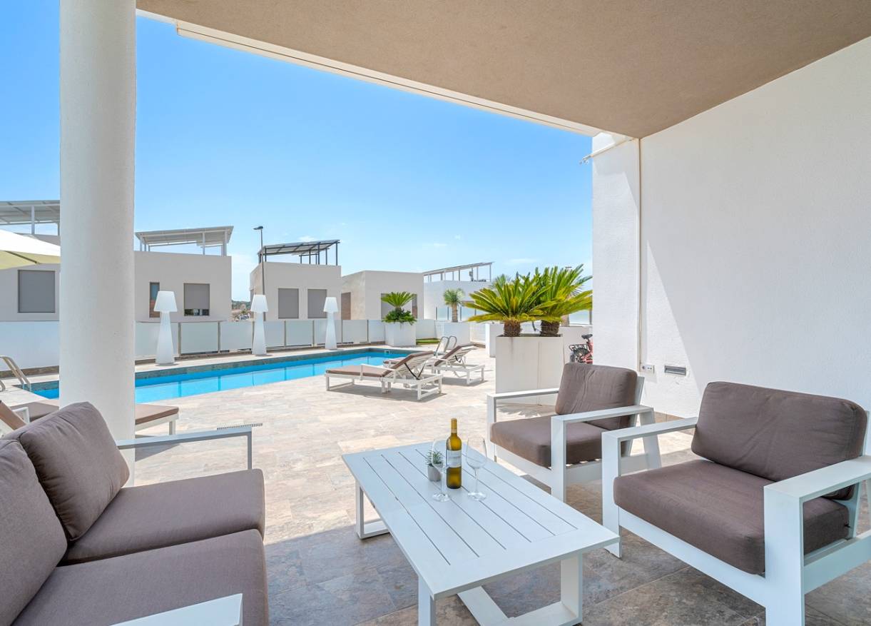 Bestaand - Villa - Orihuela Costa - Villamartin