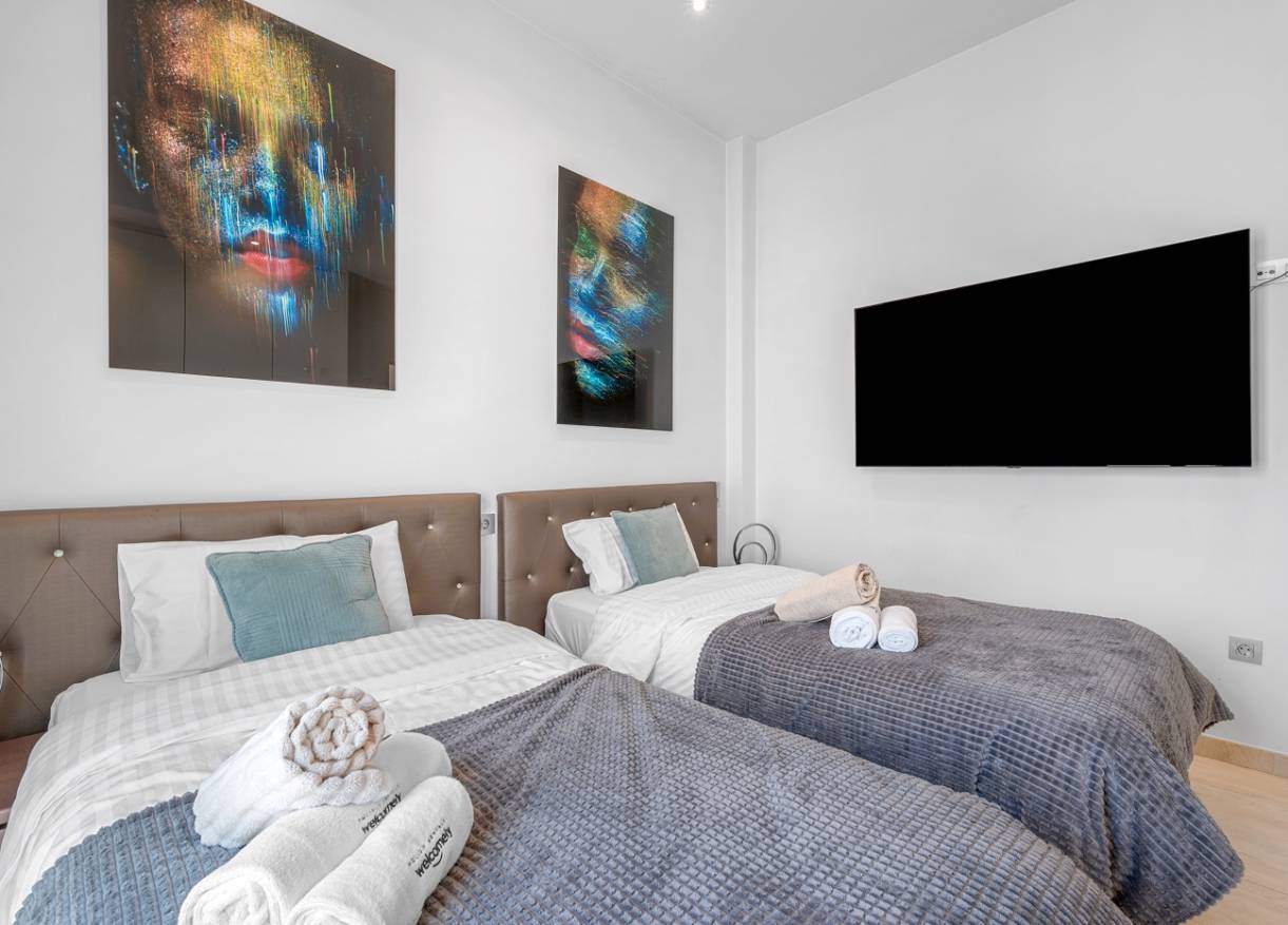 Bestaand - Villa - Orihuela Costa - Villamartin