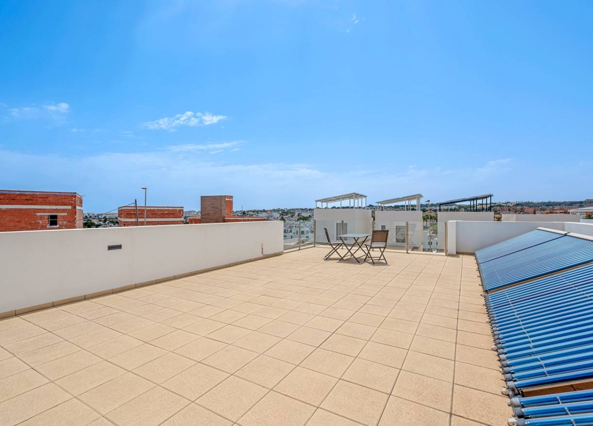 Bestaand - Villa - Orihuela Costa - Villamartin