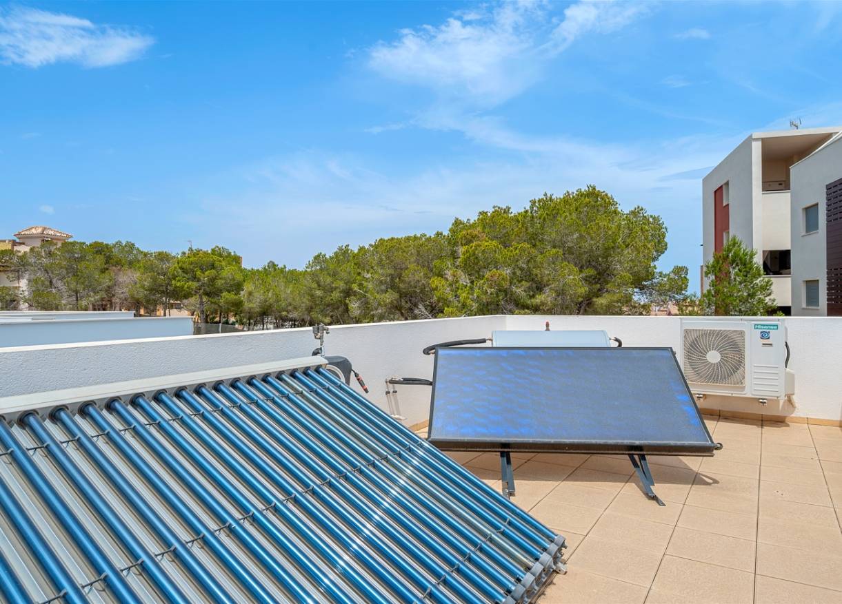 Bestaand - Villa - Orihuela Costa - Villamartin
