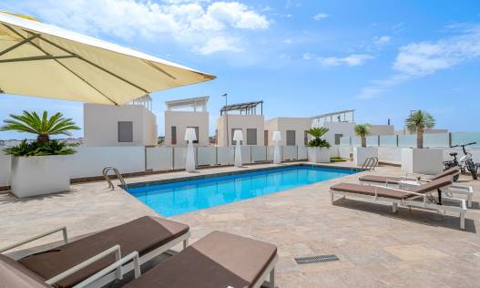 Bestaand - Villa - Orihuela Costa - Villamartin