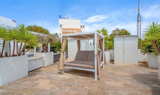 Bestaand - Villa - Orihuela Costa - Villamartin