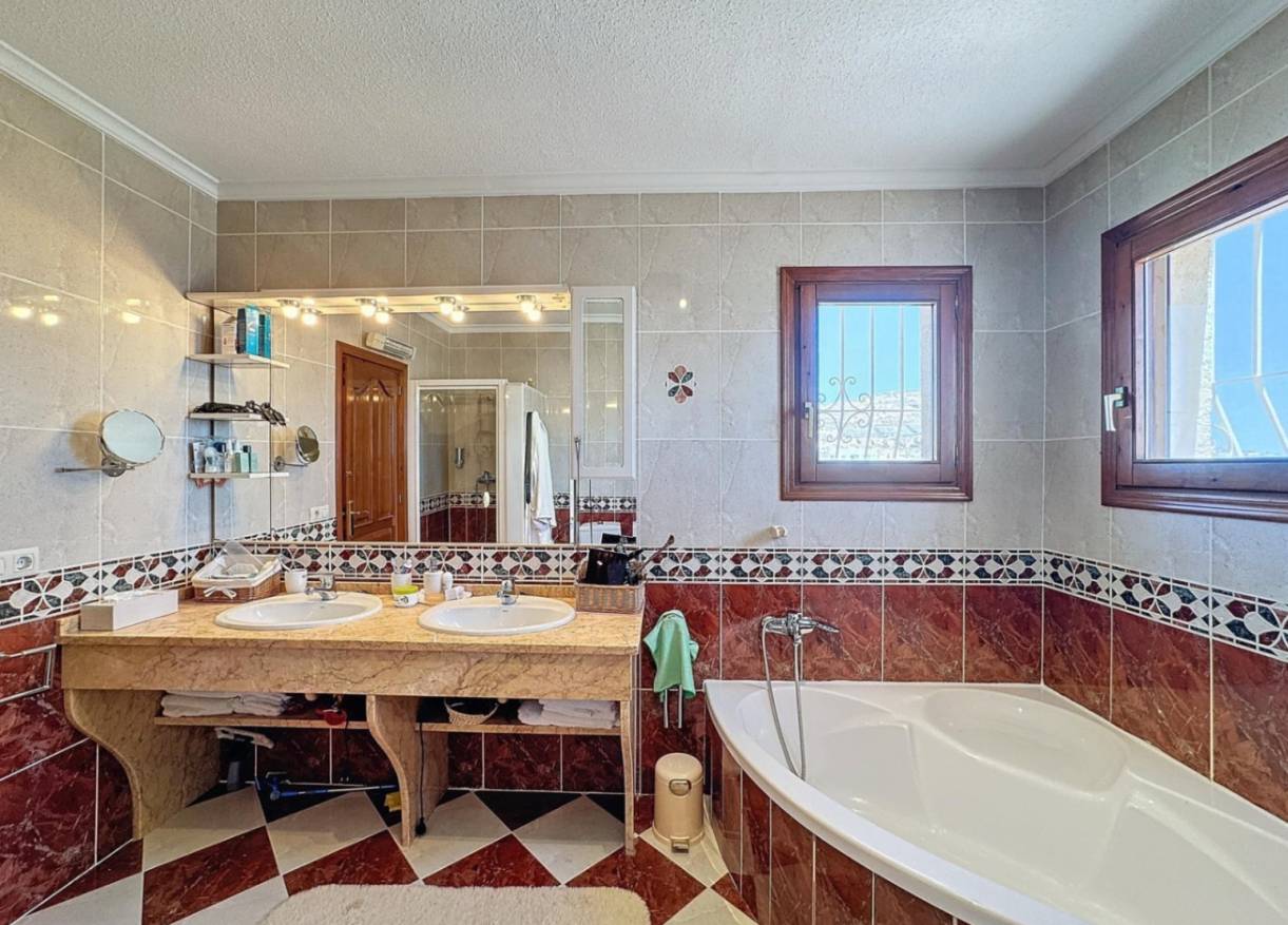 Bestaand - Villa - Moraira