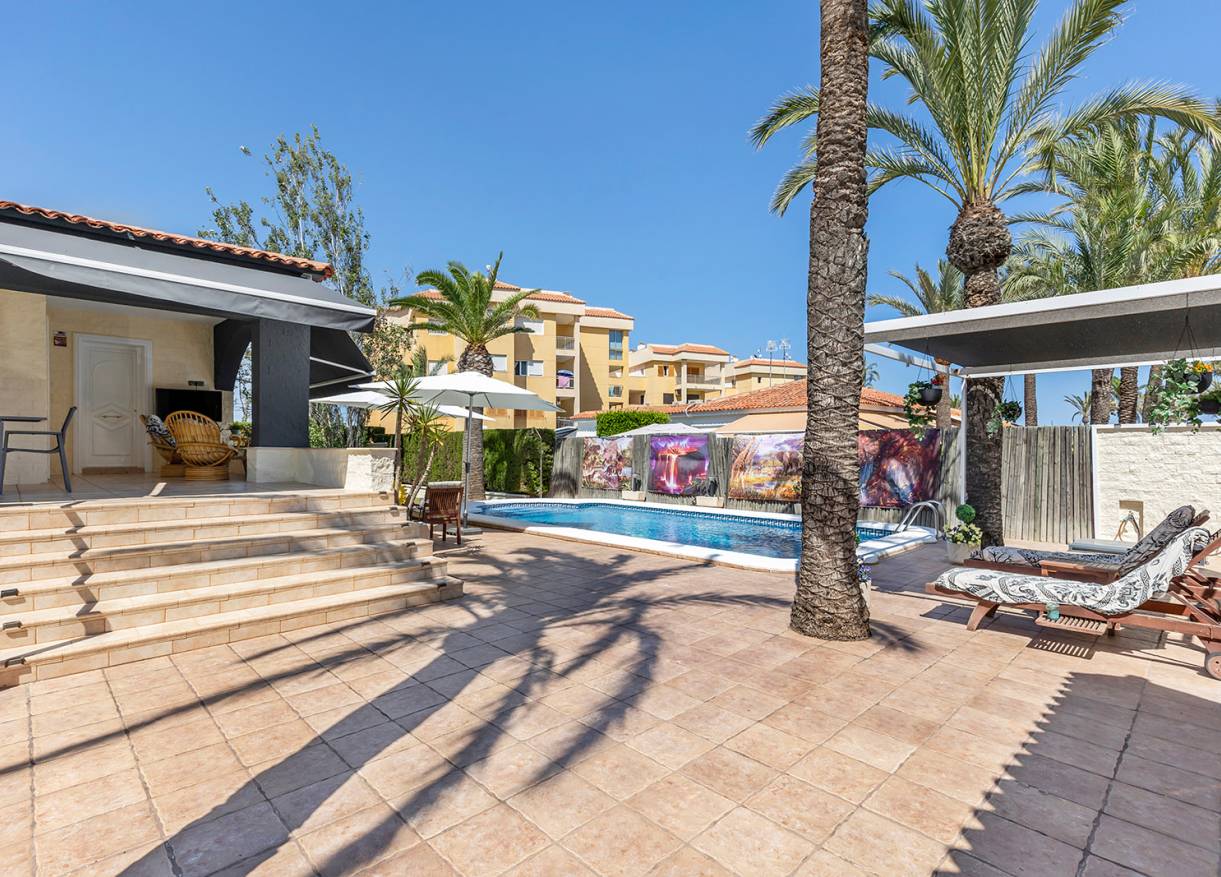 Bestaand - Villa - Torrevieja - Rocio del Mar