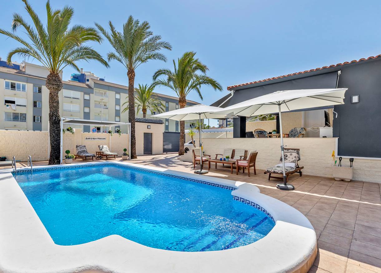 Bestaand - Villa - Torrevieja - Rocio del Mar