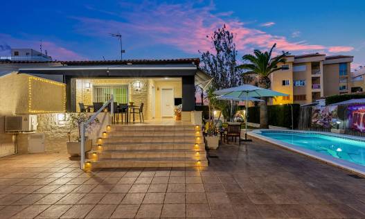 Bestaand - Villa - Torrevieja - Rocio del Mar