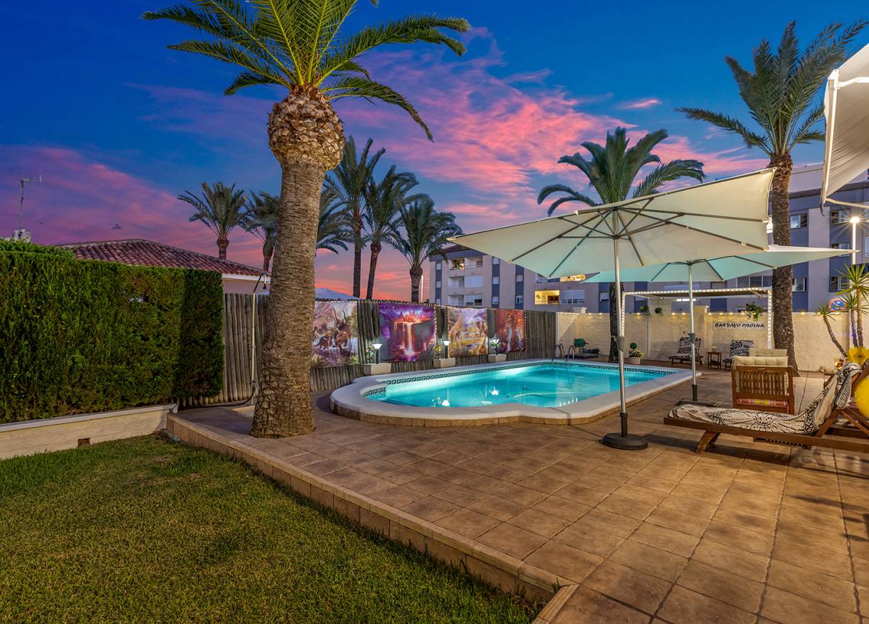 Bestaand - Villa - Torrevieja - Rocio del Mar