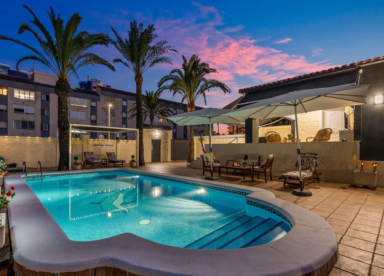 Bestaand - Villa - Torrevieja - Rocio del Mar