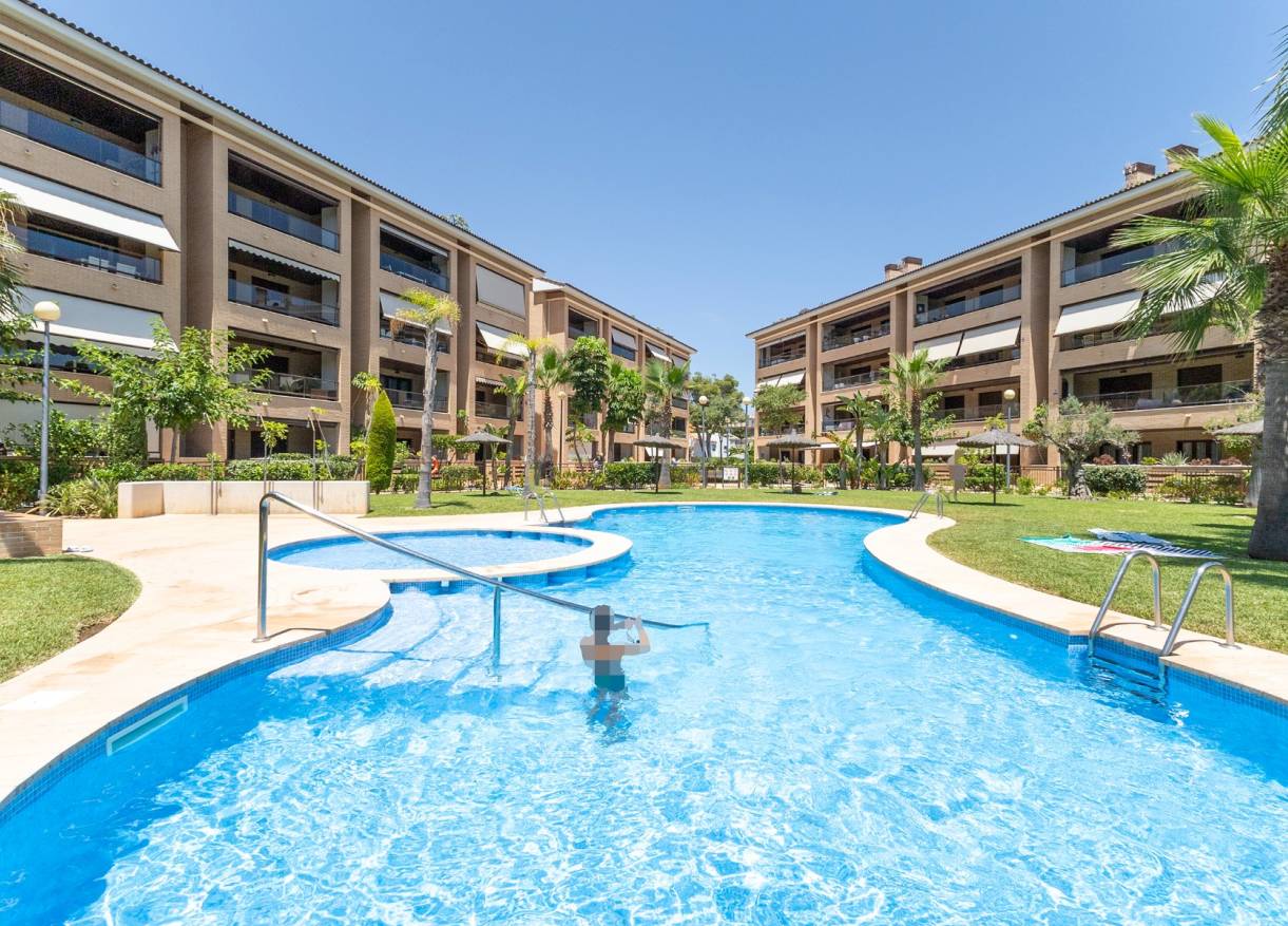 Bestaand - Apartment / flat - Jávea - El Arenal