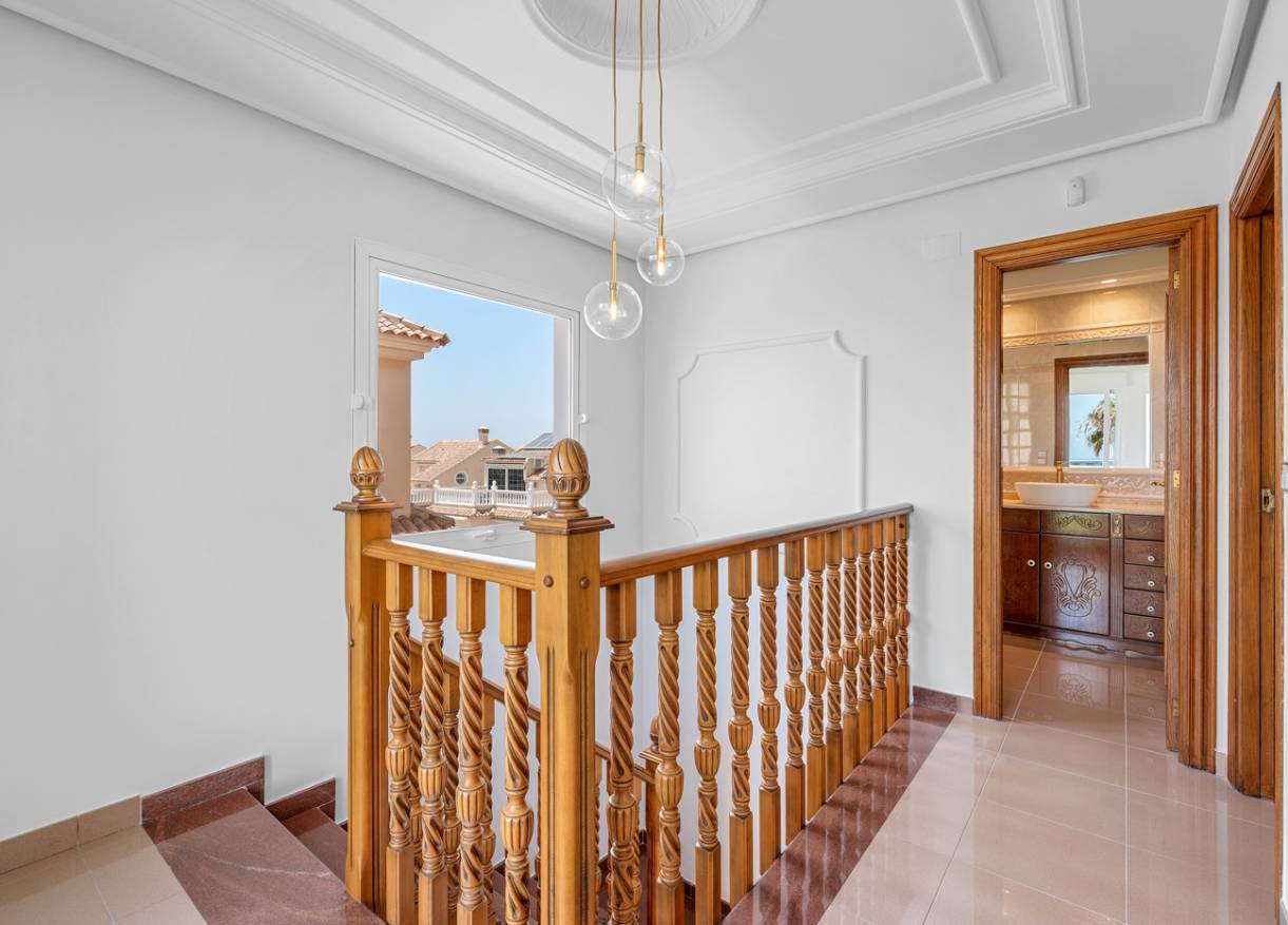 Bestaand - Villa - Torrevieja