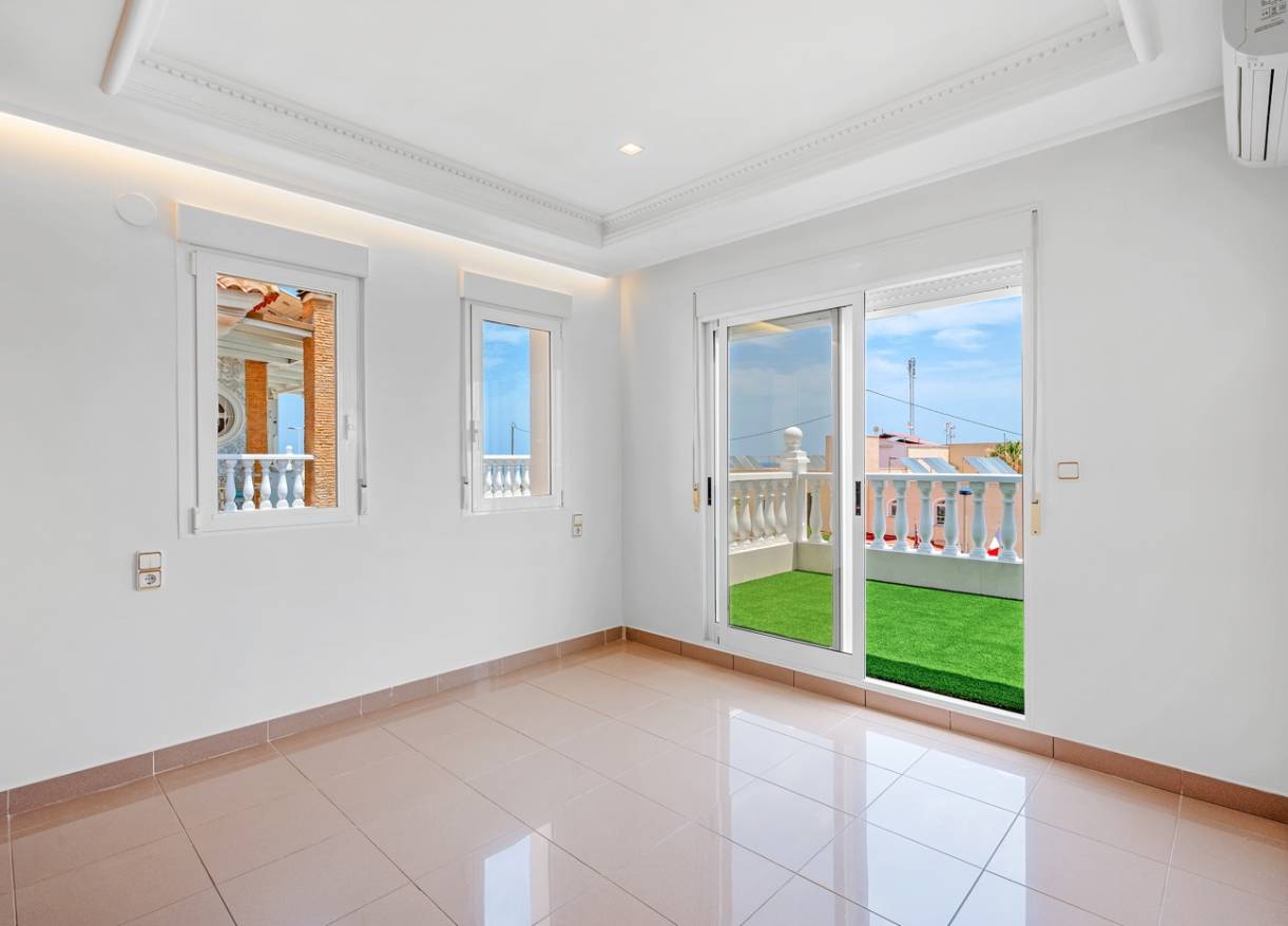 Bestaand - Villa - Torrevieja