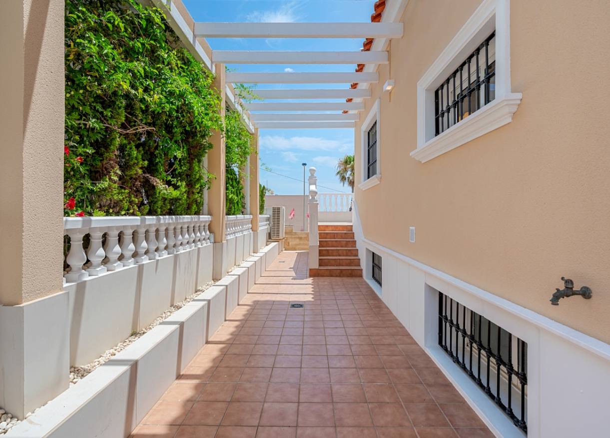 Bestaand - Villa - Torrevieja