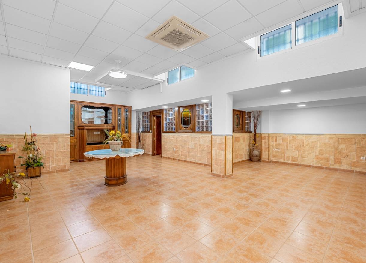 Bestaand - Villa - Torrevieja
