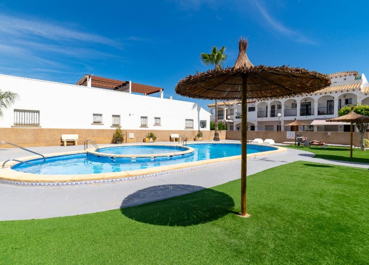 Bestaand - Townhouse / Semi-detached - Punta Prima - La Ciñuelica