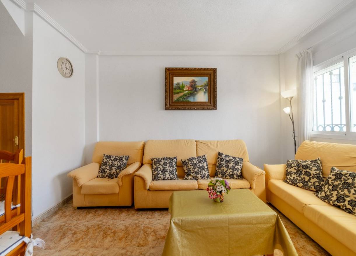 Bestaand - Townhouse / Semi-detached - Punta Prima - La Ciñuelica