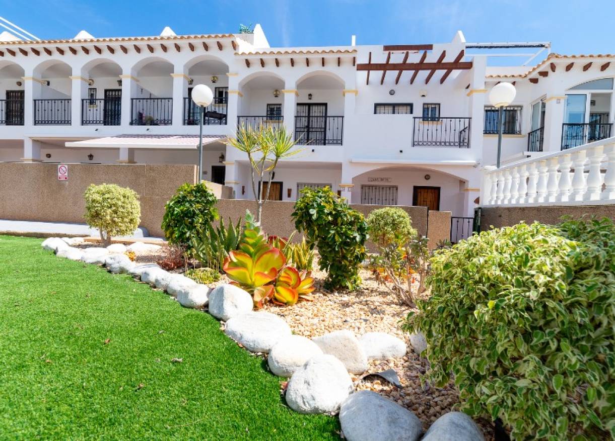 Bestaand - Townhouse / Semi-detached - Punta Prima - La Ciñuelica