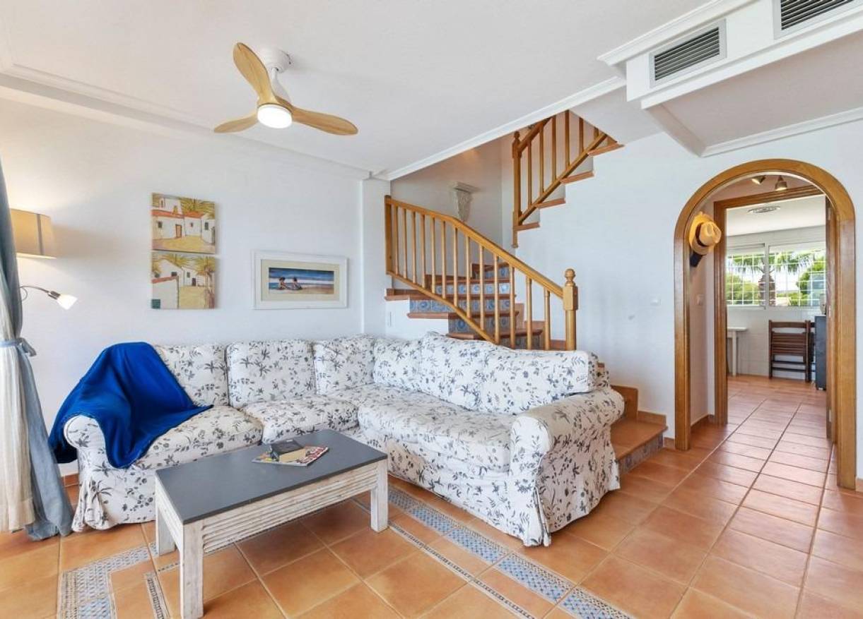 Bestaand - Townhouse / Semi-detached - Orihuela Costa - Campoamor