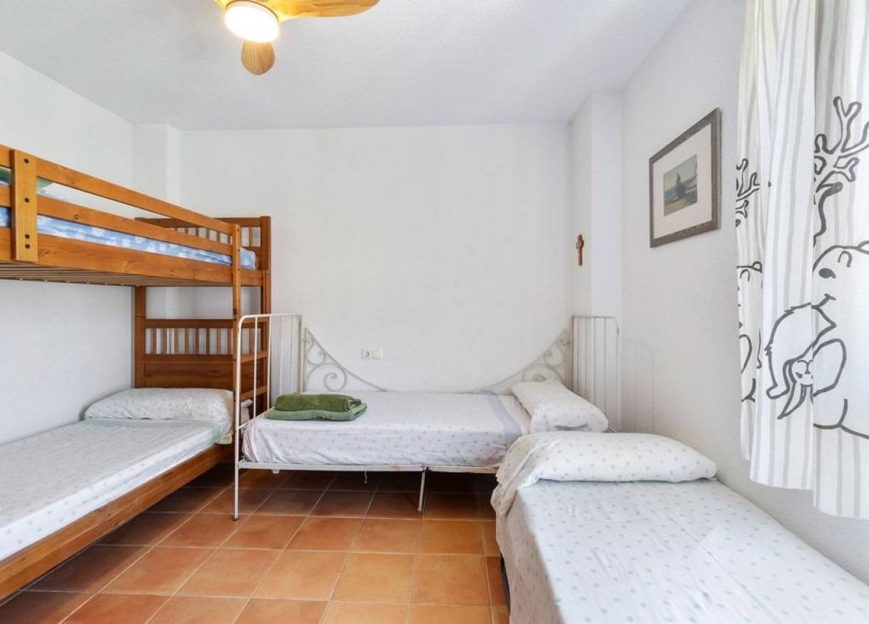 Bestaand - Townhouse / Semi-detached - Orihuela Costa - Campoamor