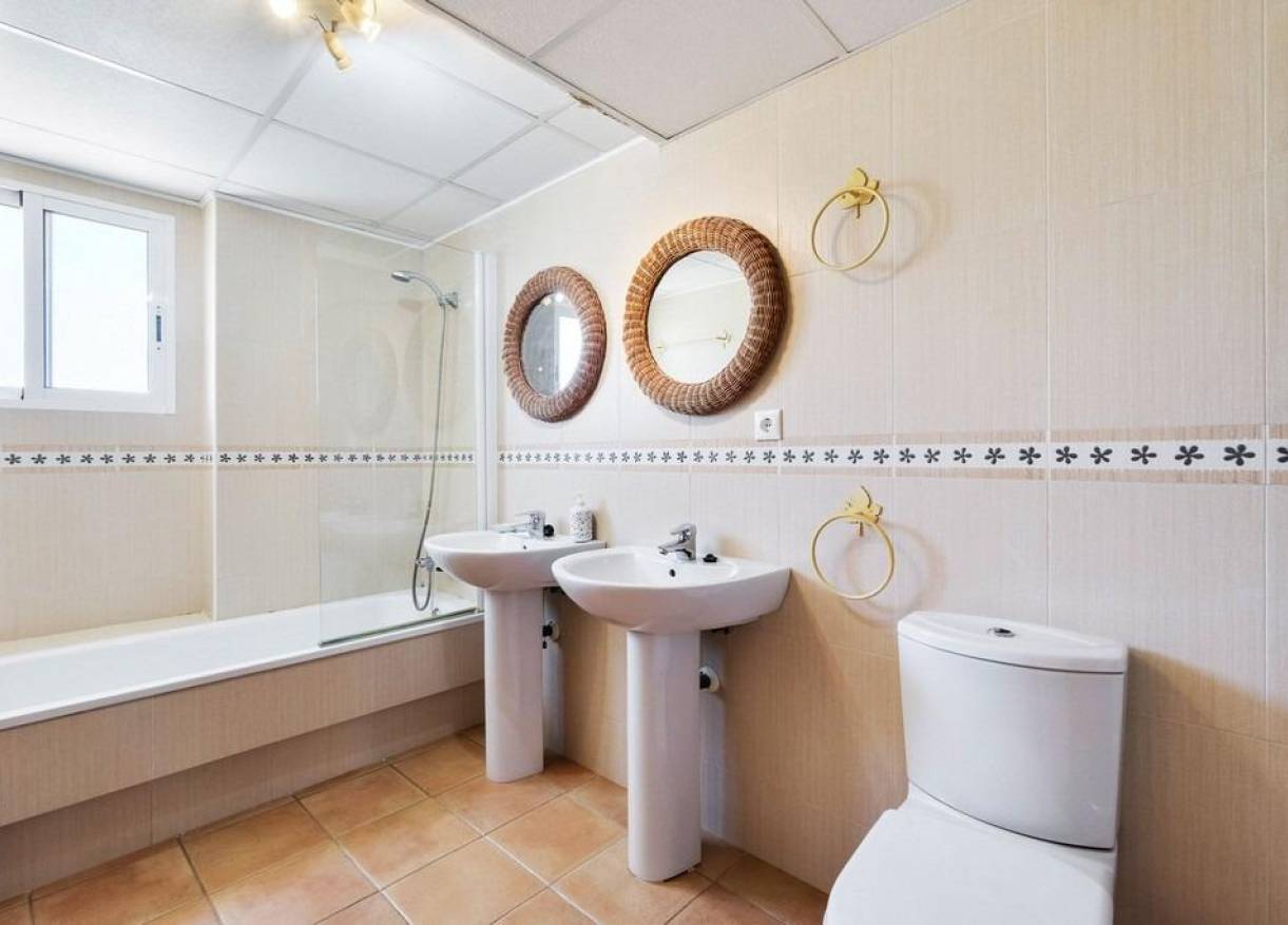 Bestaand - Townhouse / Semi-detached - Orihuela Costa - Campoamor