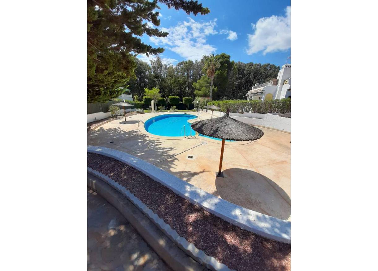 Bestaand - Chalet Independiente - Orihuela Costa