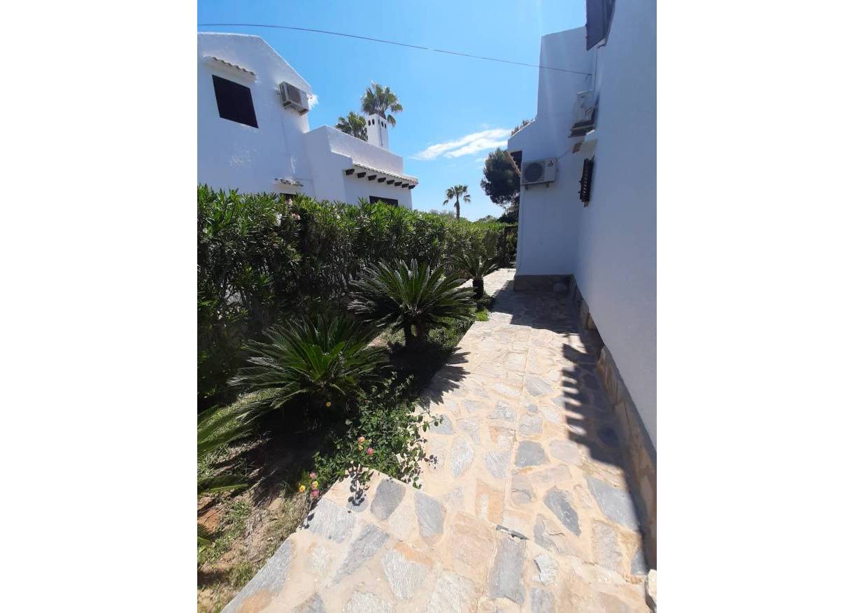 Bestaand - Chalet Independiente - Orihuela Costa