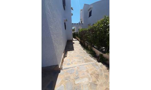 Bestaand - Chalet Independiente - Orihuela Costa