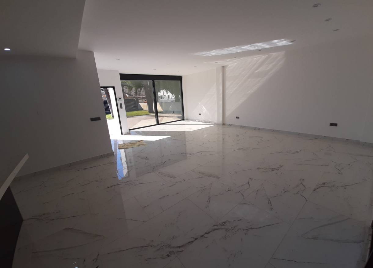 Bestaand - Chalet Independiente - Orihuela Costa
