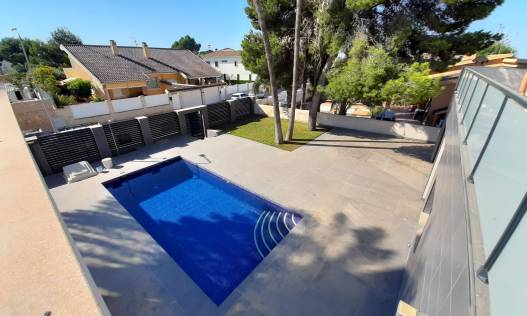 Bestaand - Chalet Independiente - Orihuela Costa