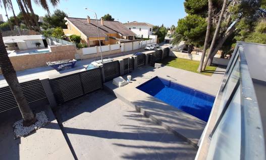 Bestaand - Chalet Independiente - Orihuela Costa