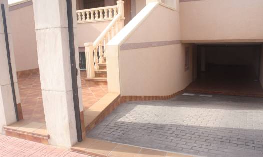 Bestaand - Chalet Adosados - Torrevieja