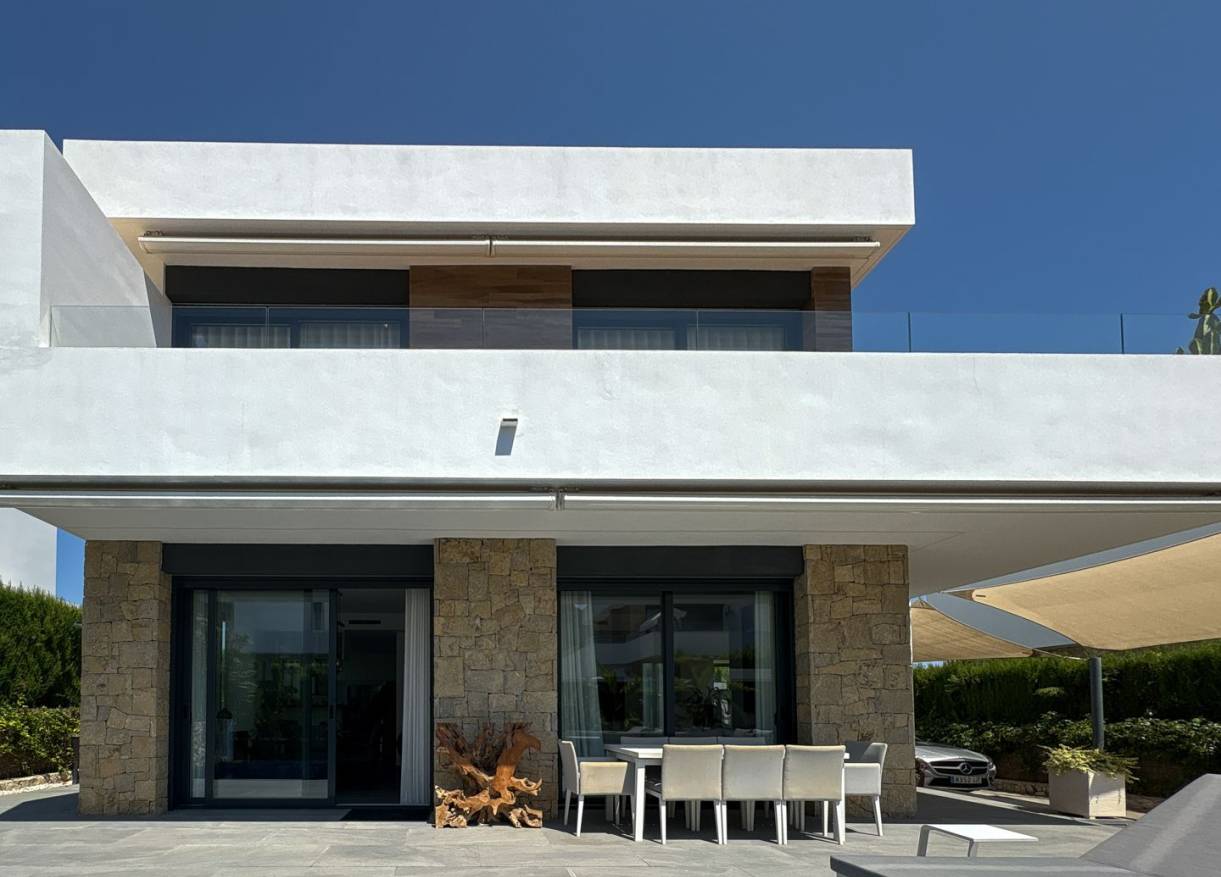 Bestaand - Villa - Denia