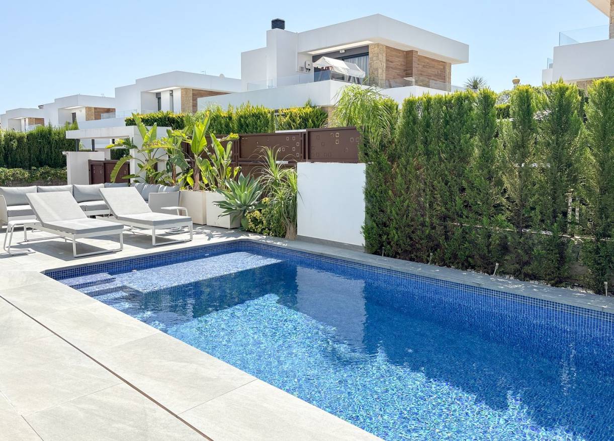 Bestaand - Villa - Denia