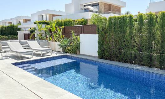 Bestaand - Villa - Denia